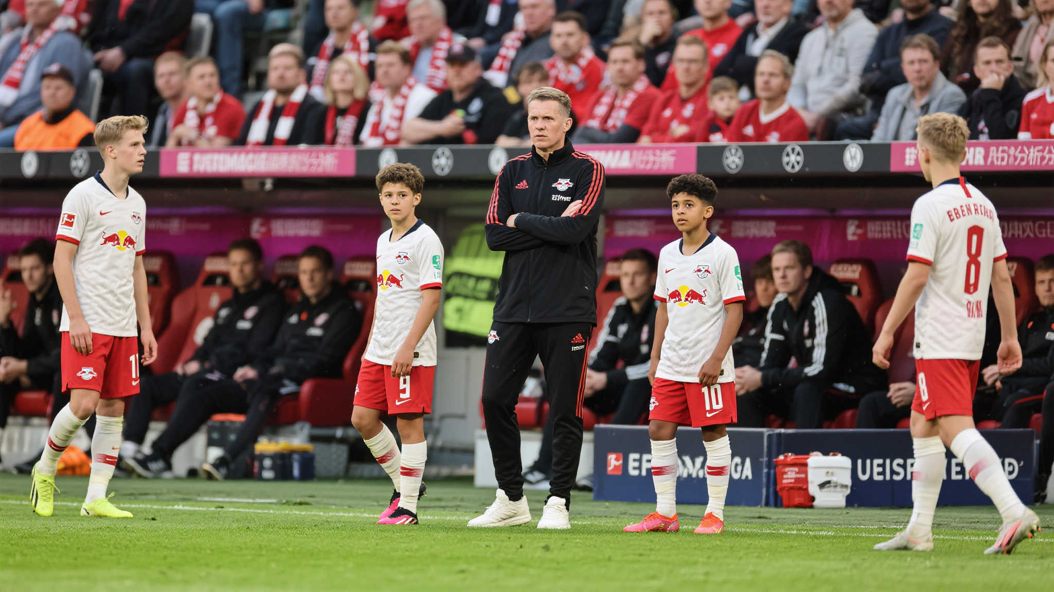 药厂总监发文惜别维尔茨:痛失世界级球星 有业内人士分析,“藥廠”可能会将转会费投入到青训和